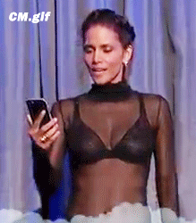 celebmujeres:  Nipple Slips1-Halle Berry2-Mindy Lahiri 3-Marika Fruscio