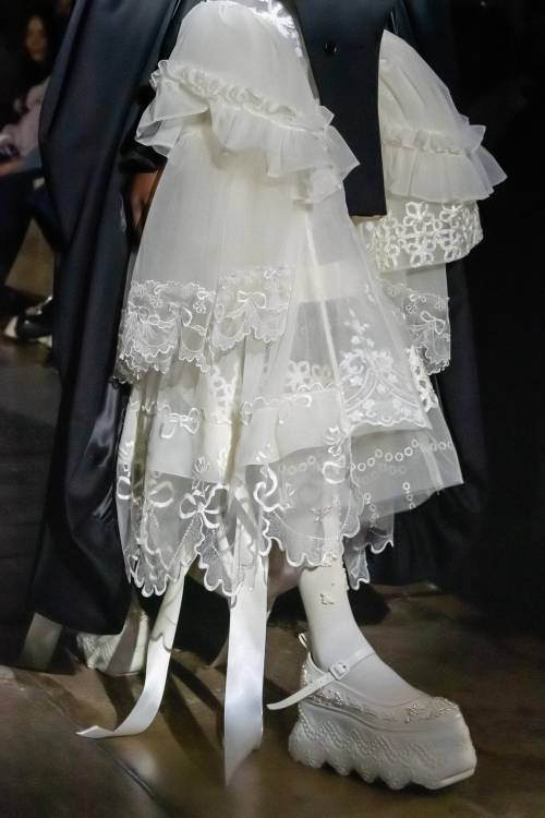 meanrunway:Simone Rocha SS 2022