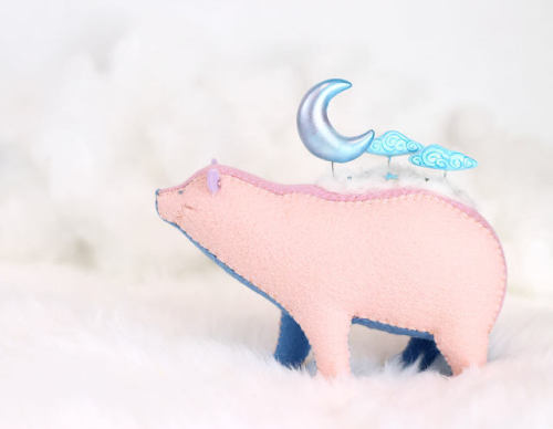 littlealienproducts: Dreamy Bear Sculptures by Past Your Porchlight Whimsical and unique, these soft