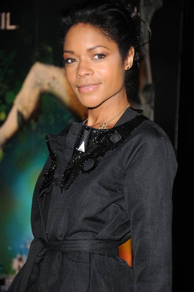 ceebee-eebee:  Hello, pretty lady. 