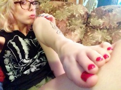 l33tninja:  Lick my toes, please.