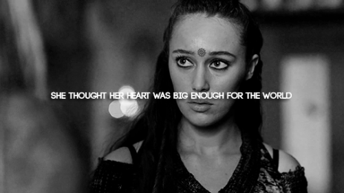 Commander Lexa (104) - Tumblr Gallery