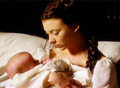 tywinllannister:→ Tudor relationship project requested by trueloveisdelena : Anne and Elizabeth