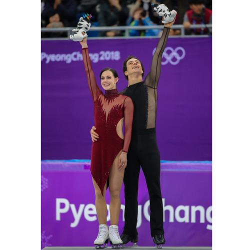 mysticseasons: skate_canada: With their gold medals at #PyeongChang2018, Tessa Virtue and Scott Moir