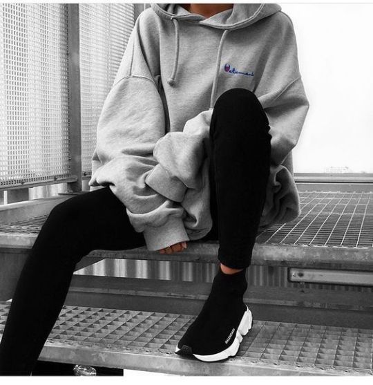 oversized hoodie outfit tumblr