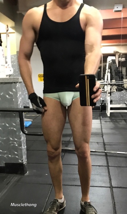 Saturday gym bulge