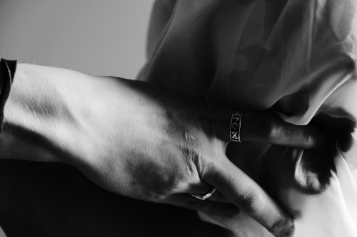 I want you, and I need you, and I&rsquo;ll bleed you | cam damage by self[more here]