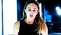 laurelance:ladies meme ✰ [5/6] supporting female characters // sara lance ↳ “ I looked into the eyes