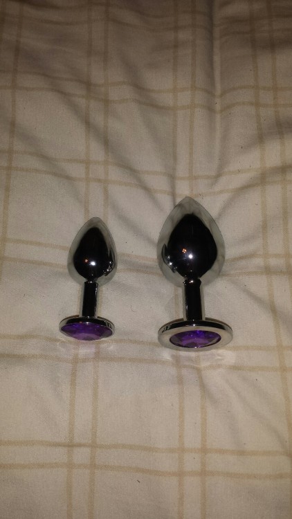 daddyspunk: MY NEW PRINCESS PLUGS CAME IN!!!! Le gros est bon