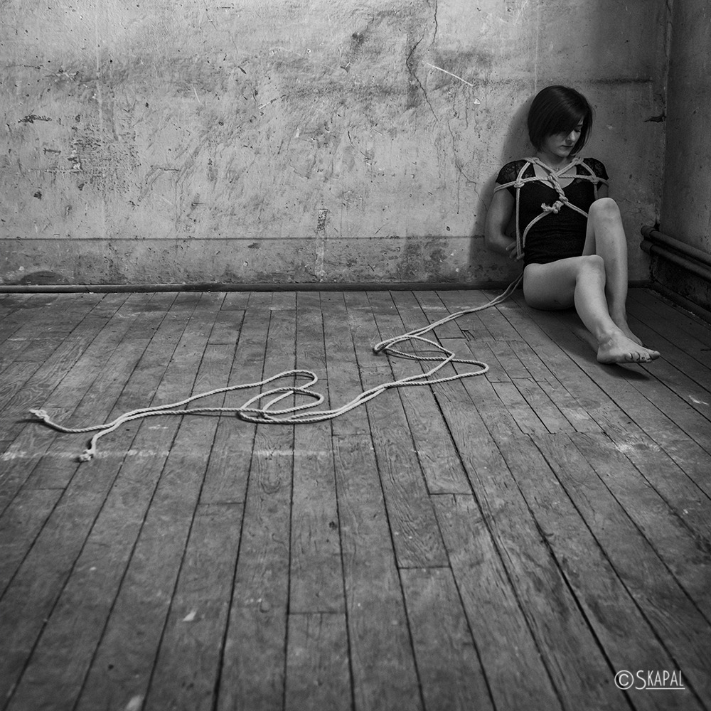 acordesetacris:  little punishment for ElisabethR&amp;P Skapal Photography©