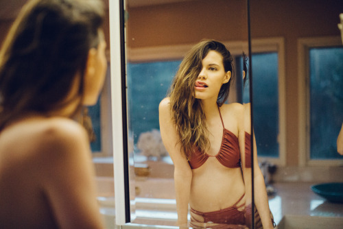 Mirror, mirrorPhotographer: Sophia Sinclair @phiaphotography​Model: Erin Marquez @ewinmawquezView fu