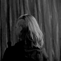 dailydormer:Natalie Dormer behind the scenes of The Hunger Games: Mockingjay - Part 2.