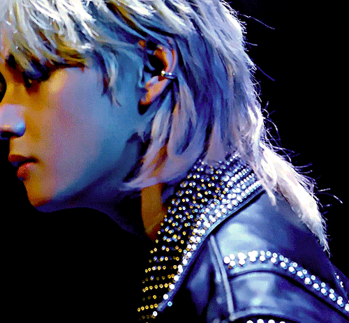 V + NPOPcr. Jung-koook