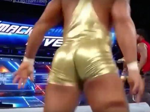 5starguys:Jason Jordan in that gold singlet. DAT ASS.