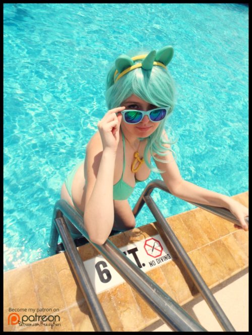 (MLP) Lyra&rsquo;s Pool Time (Bikini Cosplay) by KrazyKari