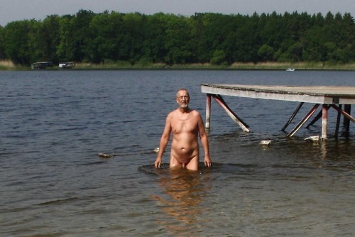 FKK am Kastorfer See 2014http://de.xhamster.com/user/Nackedei