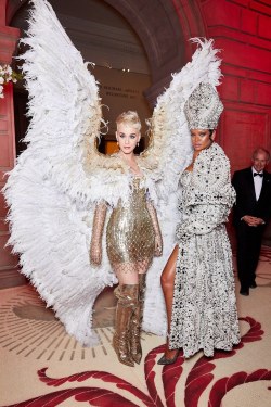 m15f1t:  kairo-koutureee:  celebsofcolor:  Rihanna and Katy Perry attend the Heavenly Bodies: Fashion &amp; The Catholic Imagination Costume Institute Gala at The Metropolitan Museum of Art on May 7, 2018 in New York City.  I fixed this post.   Ngl I