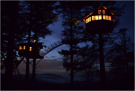 tinyhometrail:  Cinder Cone Treehouse(source)