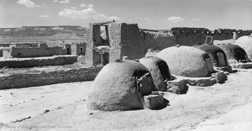 pogphotoarchives: Hornos and adobe buildings, Zuni Pueblo, New MexicoPhotographer: Ruth KirkDate: 19