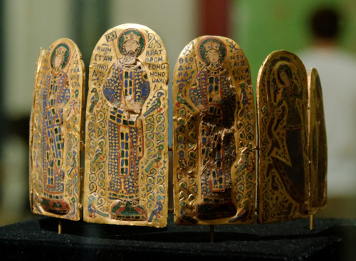 museum-of-artifacts:Crown of Byzantine emperor Constantine IX Monomachos, circa 1042