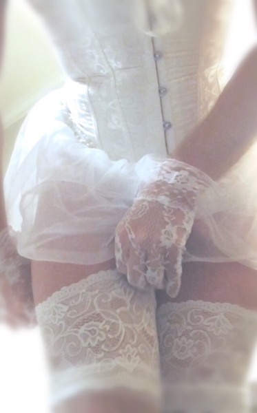 XXX bridalwhites: photo