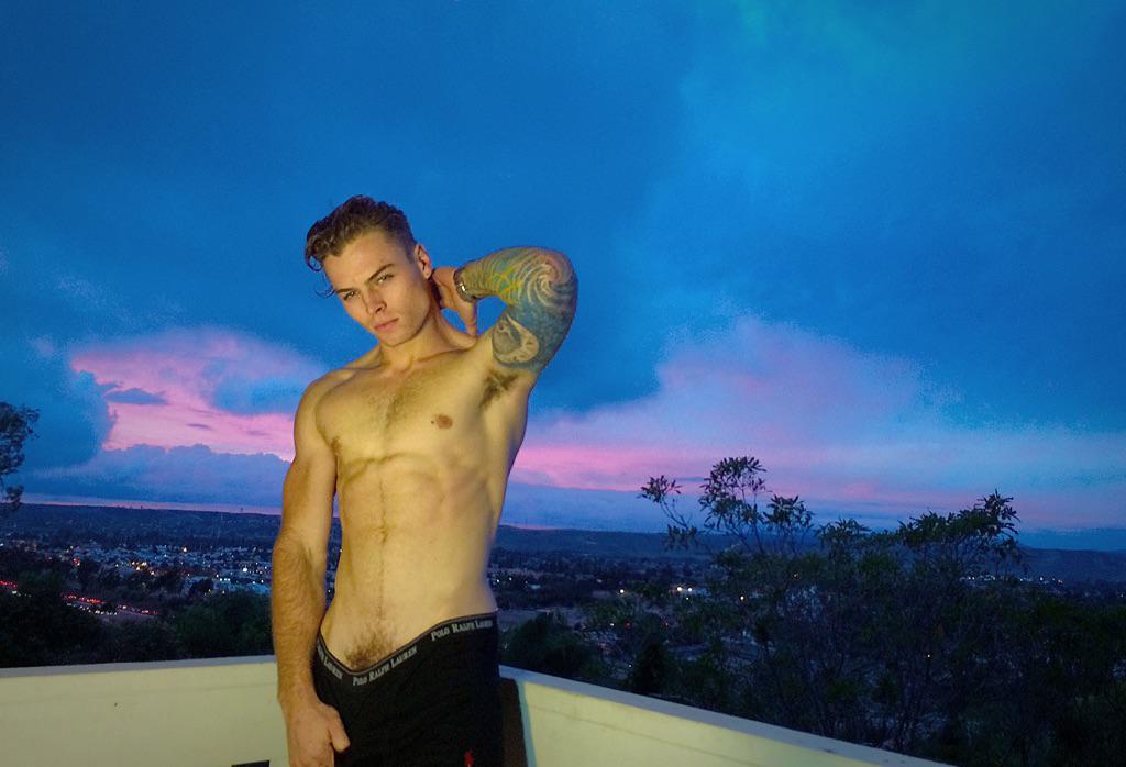colungafrank:  Zane Porter twitter pics