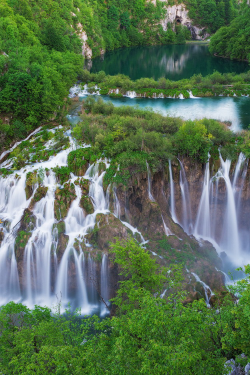 expressions-of-nature:  Pouring Milk / Plitvice