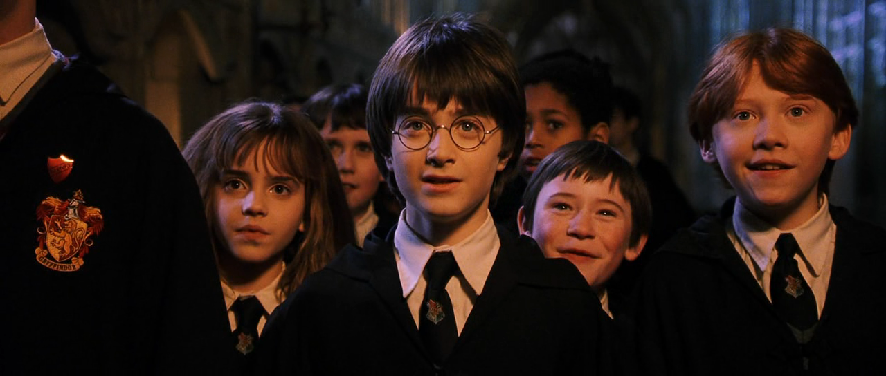 Ma 16 éve (dec13) mutatták be az első részt! :)Harry Potter and the Sorcerer&rsquo;s