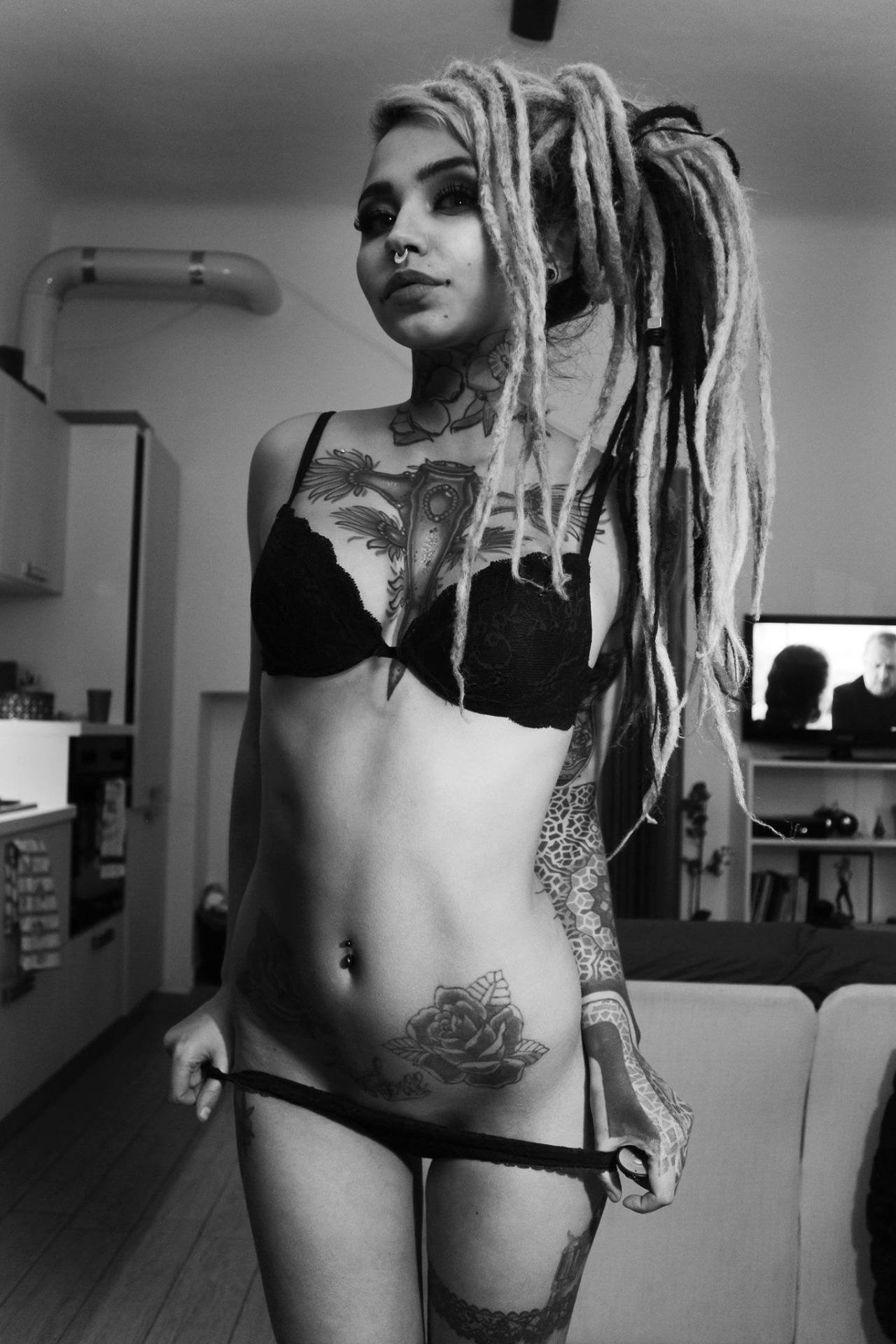 charlienki:  Fishball Suicide.Felisya Piana.