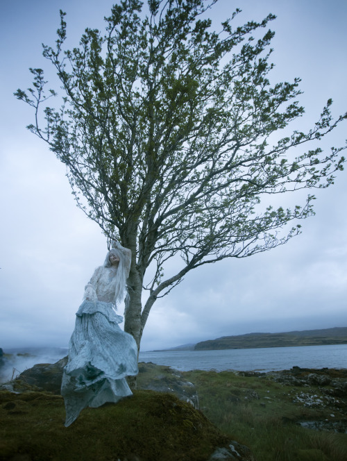 thewavesbrokeontheshore: ambergrayphoto: new Sea Siren editorial I shot in Scotland @feralmermaids