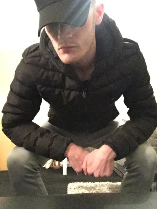 scallylad25:Intro to a Northern Chav!Love this lad love to suck him off