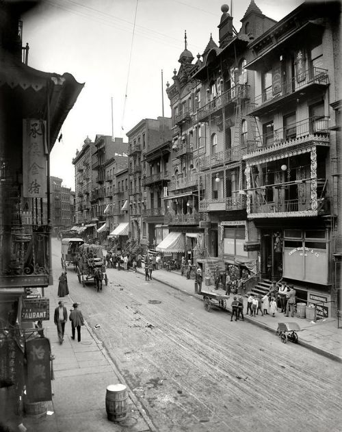 back-then:  Corner of Mott and Mosco Streets in Chinatown, New York City. c. 1900