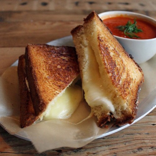 #grilledcheese #toast #cheese #foodporn @taaiimm