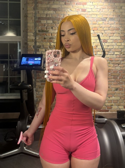 tinydickcucky - HerWhiteBoi