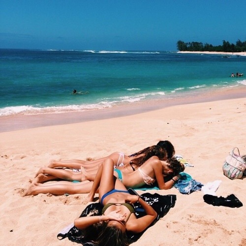 tropi-cally:beach vibes | caffeine dreams | stay golden ~