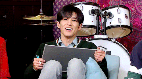 helloday6:you’ve got a smile that could light up this whole town