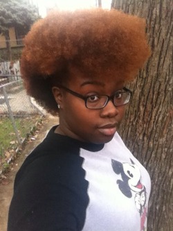 naturalblkgirlsrock:  I love my 2-toned frohawk