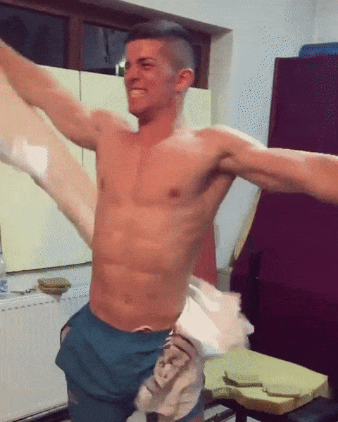collegenerdtojock:  “FUUUUUUUCCCKKKKKK YEEEEEAAAAAAHHHHH!!!! Grrrr…..I look awessome.