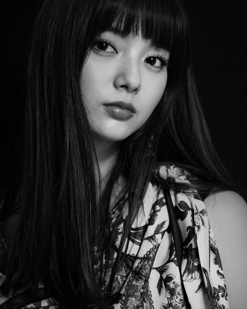 yuu-tachi: BARFOUT! 275 -  新川優愛