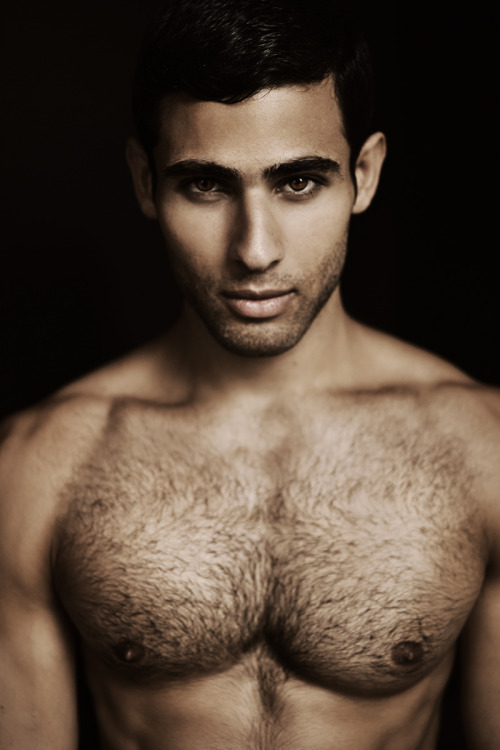 real-hot-arab-guys:  