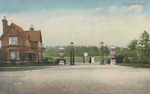 George Inn on High Street, and Bedford Park (Bedfordshire, England).  The second photo was taken c. 