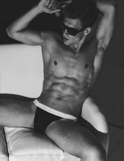 completelyfine:  Over 31,000 Completely Fine Followers.  Thank you for being one! http://completelyfine.tumblr.com/
