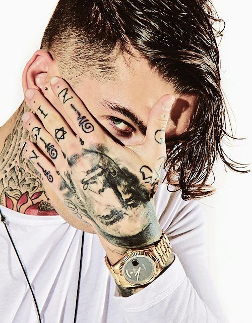 Sex Stephen James. I love his hand tattoos. pictures