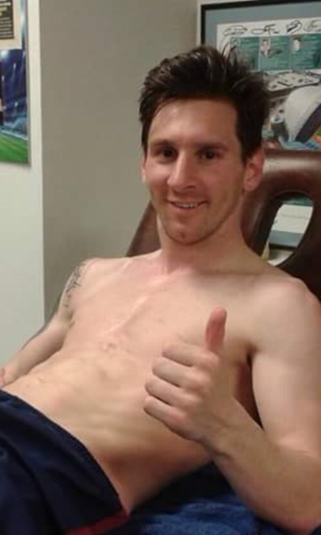 Did Lionel Messi ever have a fleshlight in his locker room, for emergency? Maybe his teammate have o