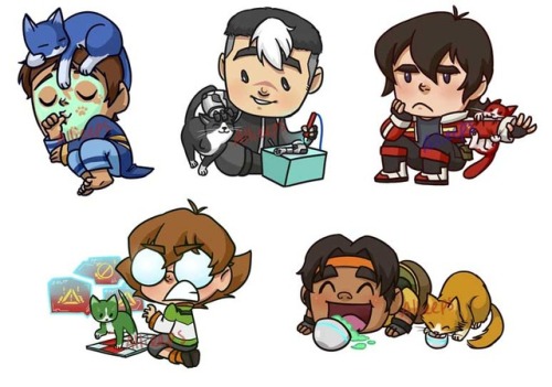 Ahhhh I finally finished my Voltron magnets!!! These took me so long to get the way I wanted them to