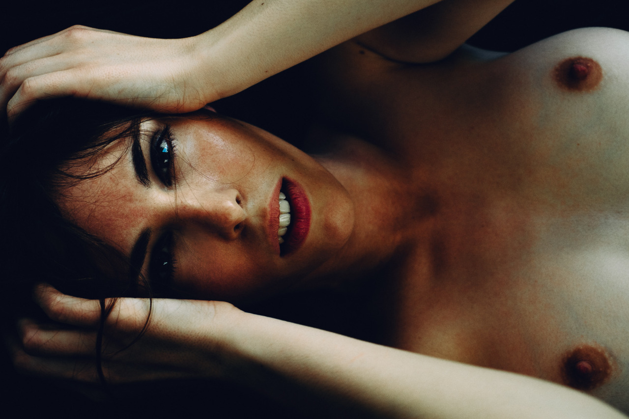 line-be:  Photography by @rovinski 