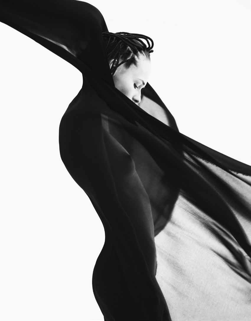 manisima:  Photographer Oliver Stalmans / Tomorrow Management Stylist Barbara Gullstein
