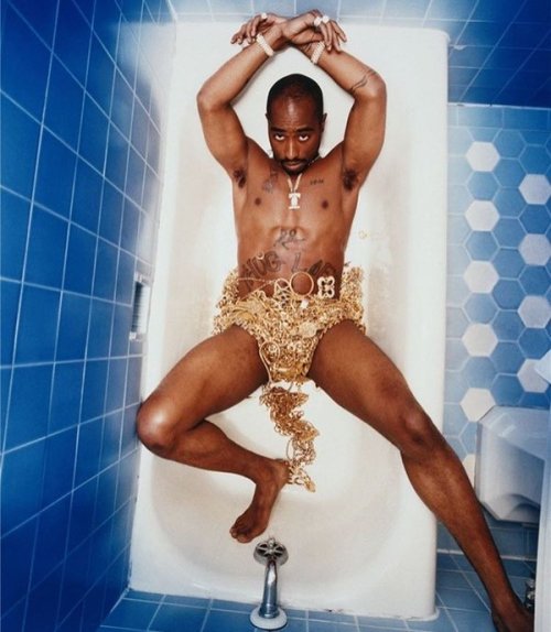 creamgetdamoney2: Tupac, as shot by David LaChapelle