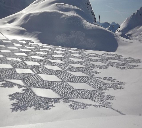 Porn photo crossconnectmag:  Magnificent Geometric Snow