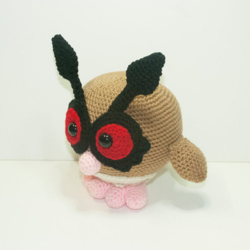 pixalry:  The Essential Pokemon Amigurumi Collection: Part 3 - Created by Johnny Navarro You can see his available for sale work at his Etsy Shop. You can also follow him on Facebook for more updates on his work! Check out Part 1 here | Part 2 here